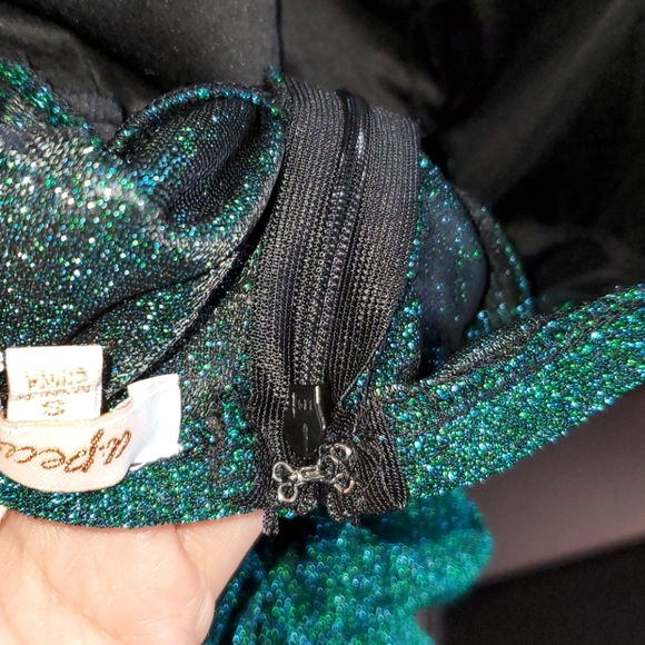 Dress - Picture 8 of 9